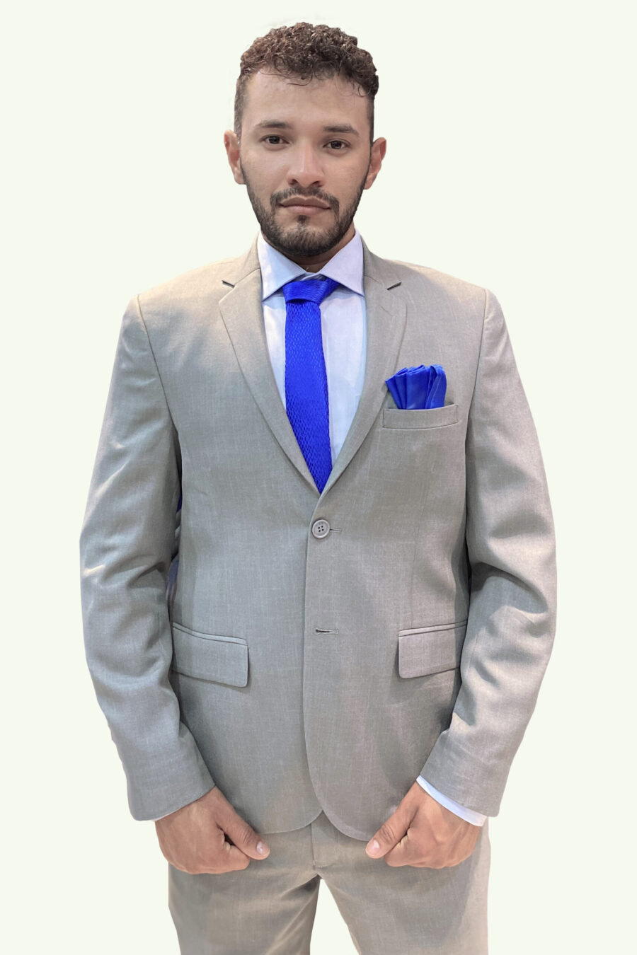 Traje Gris Claro